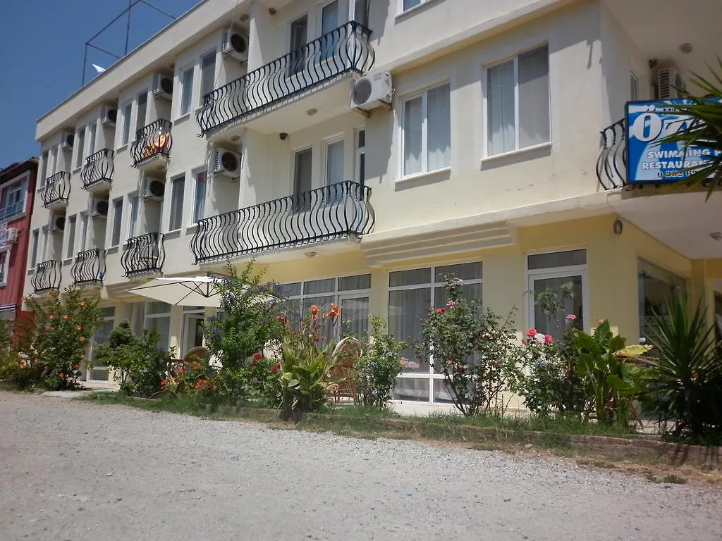 Oezguer Hotel
